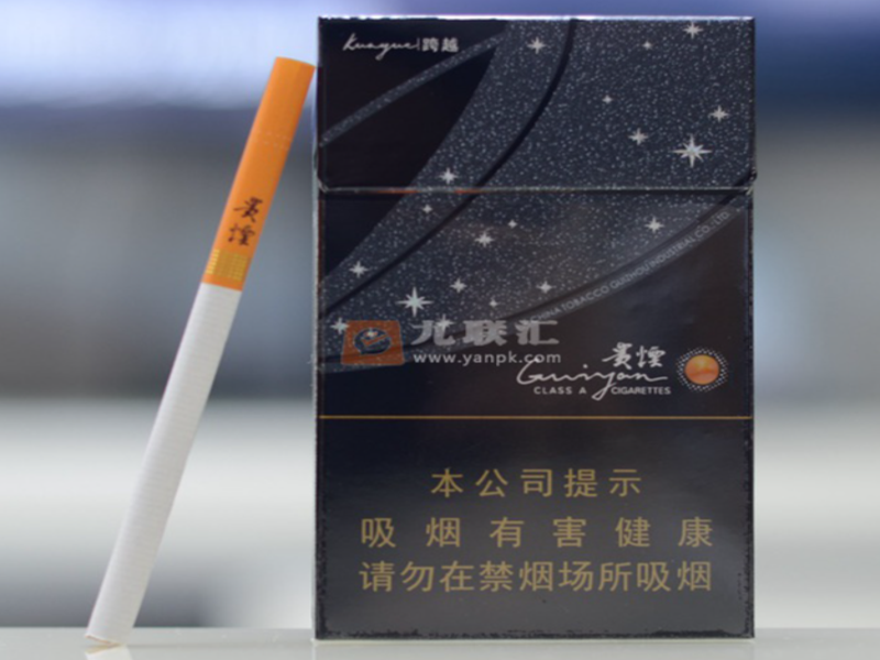 仓储分拣流水线与标准化物流货架分布